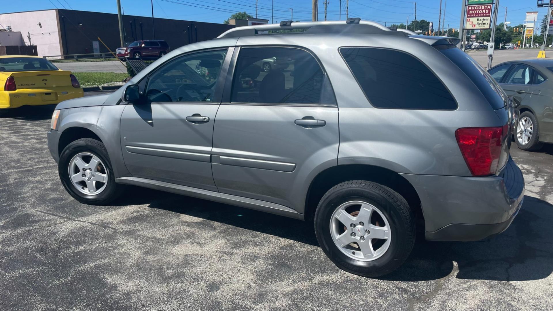 2006 GRAY /GRAY Pontiac Torrent (2CKDL63F066) with an 3.6L V6 DOHC 24V engine, 4-Speed Automatic transmission, located at 2710A Westlane Rd., Indianapolis, IN, 46268, (317) 291-2000, 39.885670, -86.208160 - Photo#2